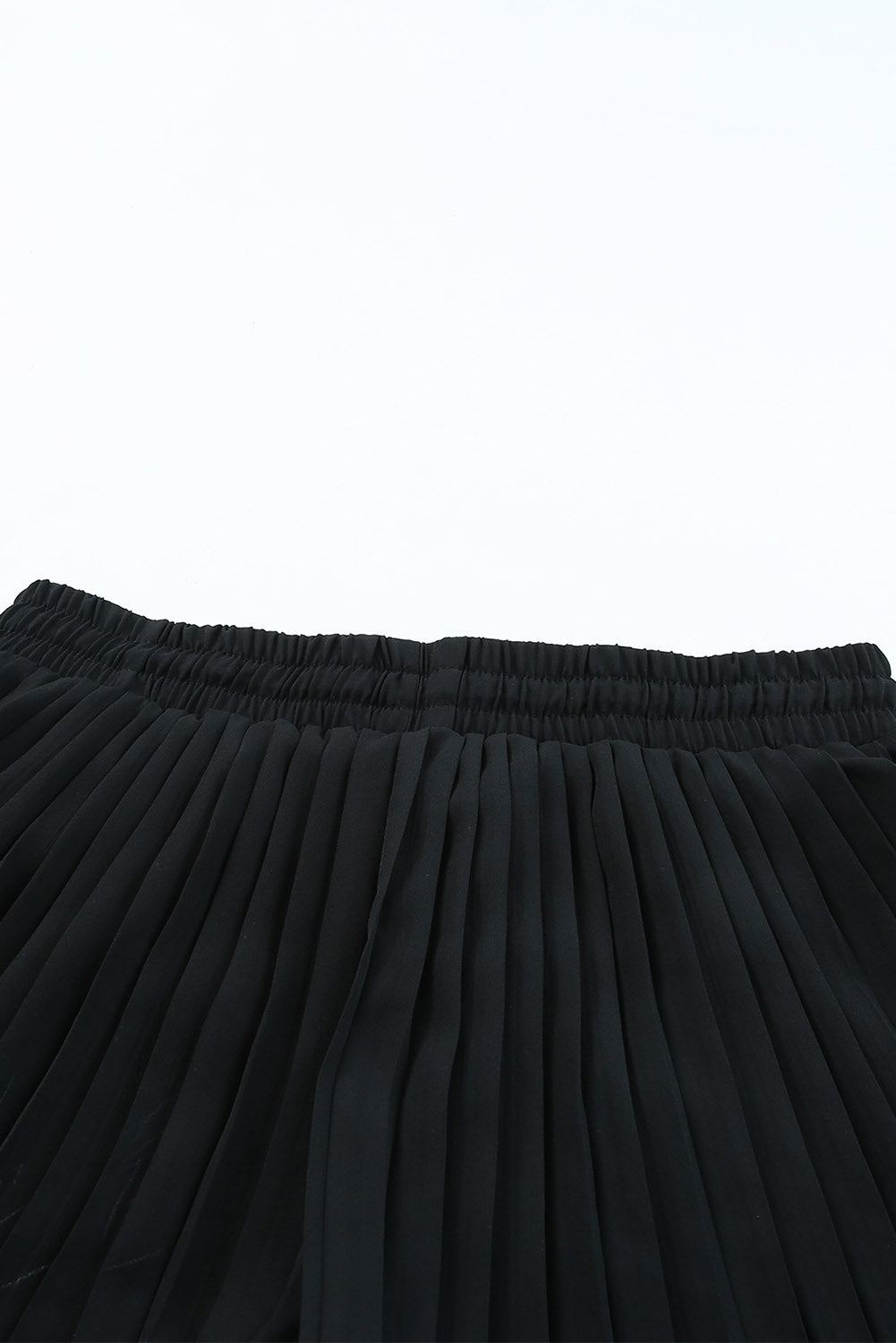 Black Drawstring Waist Flowy Pleated Shorts