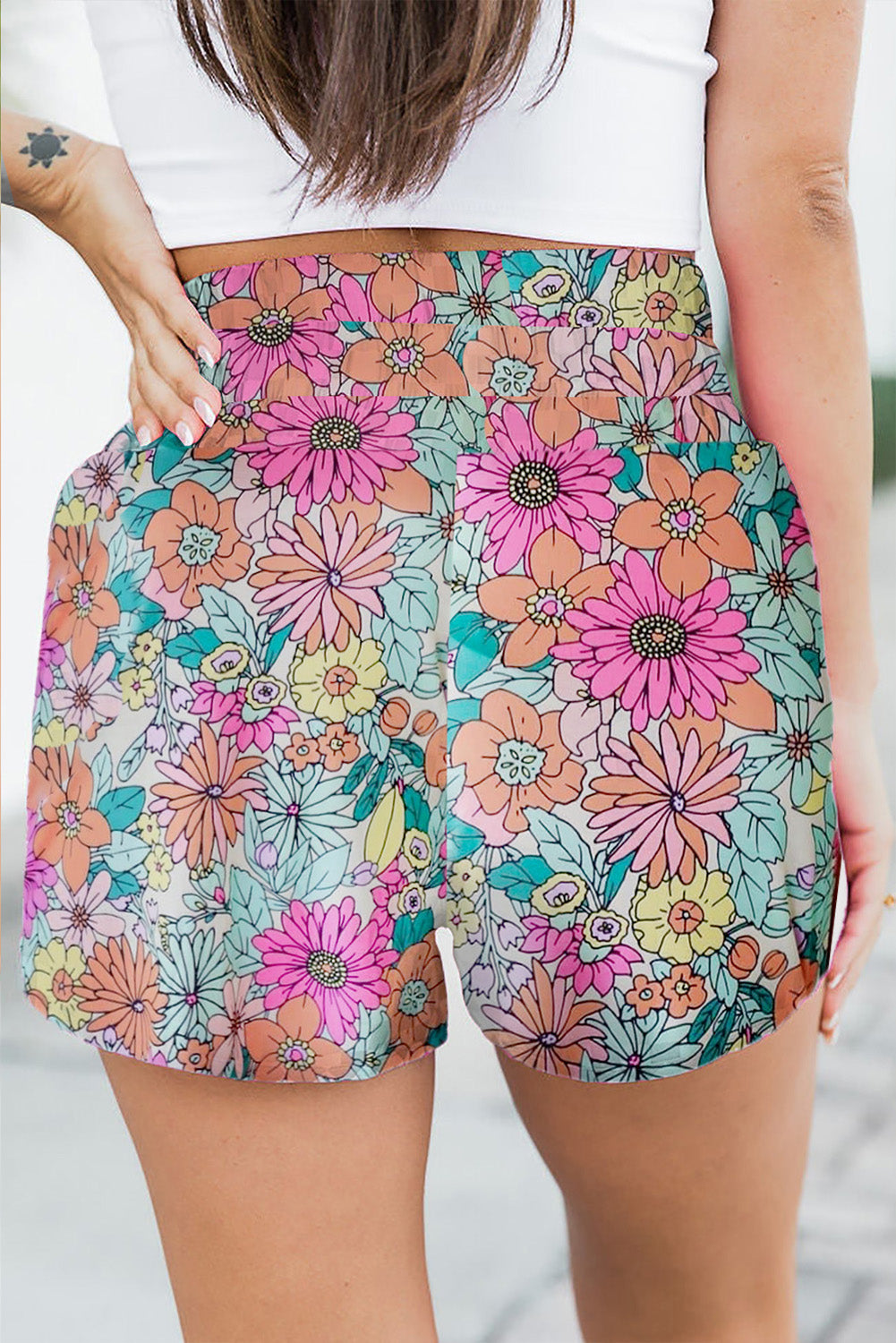 Multicolor Geometric Elastic High Waisted Shorts for Women